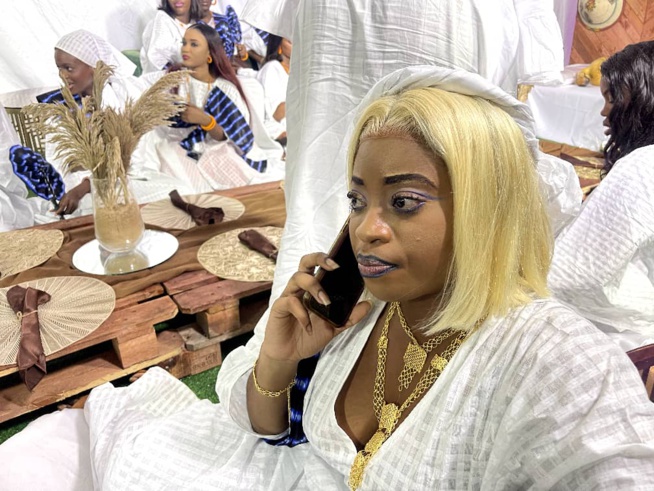 Héné Time de la petite fille du président Mbagnick Diop MEDS, Sophie une pluies de millions dans une folle ambiance. Héné Time de la petite fille du président Mbagnick Diop MEDS, Sophie une pluies de millions dans une folle ambiance.