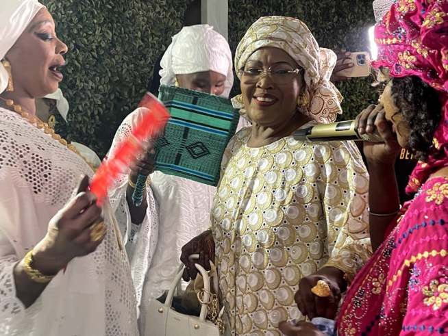 Héné Time de la petite fille du président Mbagnick Diop MEDS, Sophie une pluies de millions dans une folle ambiance.