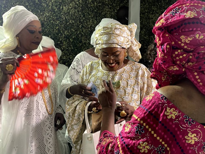 Héné Time de la petite fille du président Mbagnick Diop MEDS, Sophie une pluies de millions dans une folle ambiance.