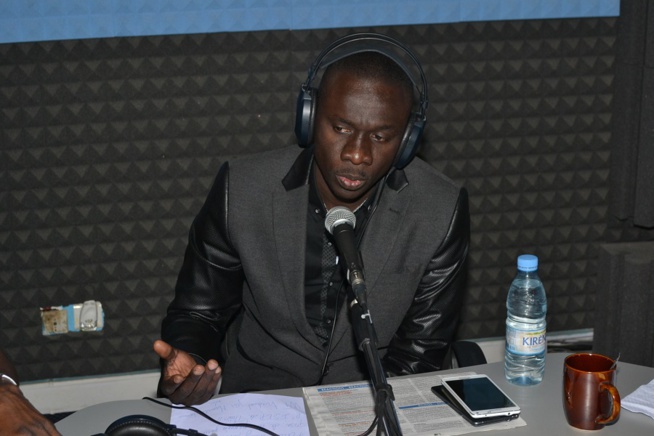 Pape Diouf dans les studios de Top Horizon avec Sister Maria. Photos