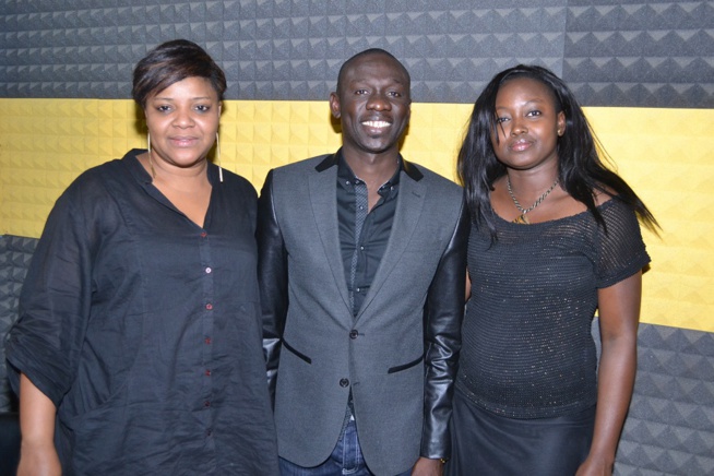 Pape Diouf dans les studios de Top Horizon avec Sister Maria. Photos