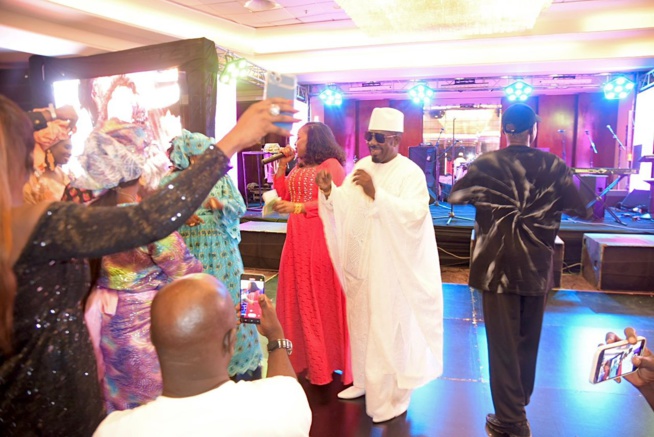 Marige Royal de la petite fille de Mbagnick Diop du MEDS Aida Samb assure le show au King Fhad Marige Royal de la petite fille de Mbagnick Diop du MEDS Aida Samb assure le show au King Fhad