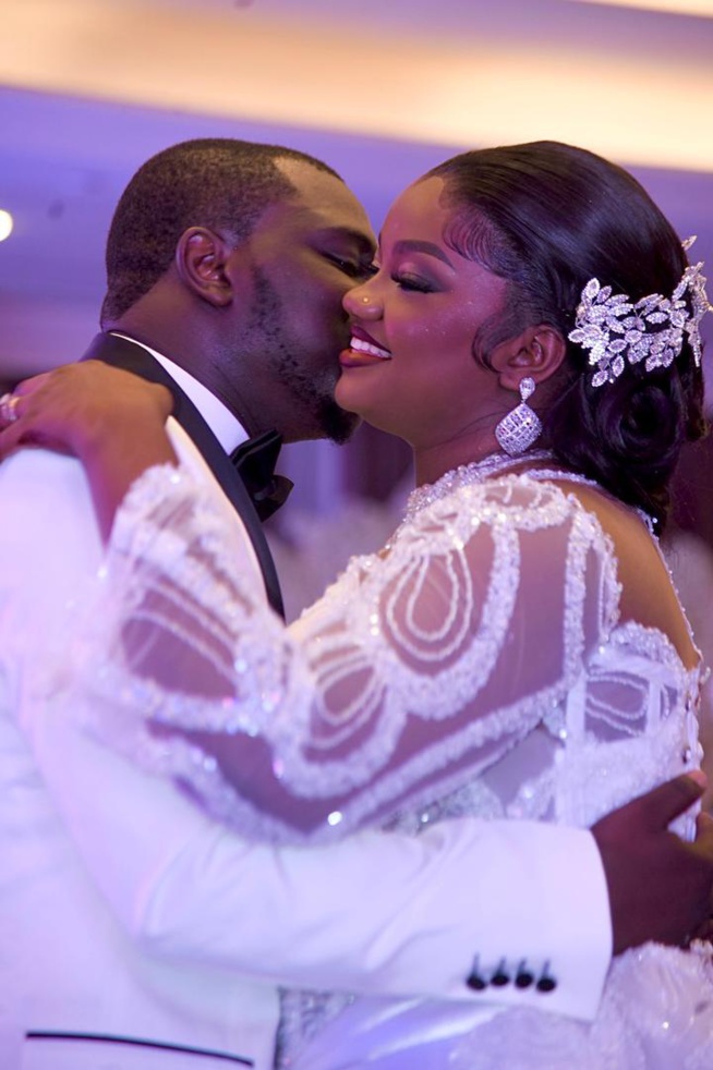 Marige Royal de la petite fille de Mbagnick Diop du MEDS Aida Samb assure le show au King Fhad Marige Royal de la petite fille de Mbagnick Diop du MEDS Aida Samb assure le show au King Fhad