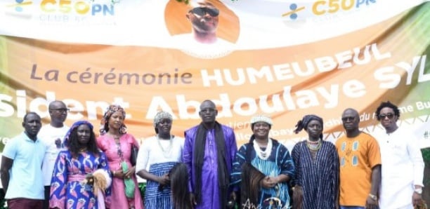 Présidentielle 2024 : Abdoulaye Sylla Prince d'Ouyssouye récupère le Sud et sa périphérie Présidentielle 2024 : Abdoulaye Sylla Prince d'Ouyssouye récupère le Sud et sa périphérie