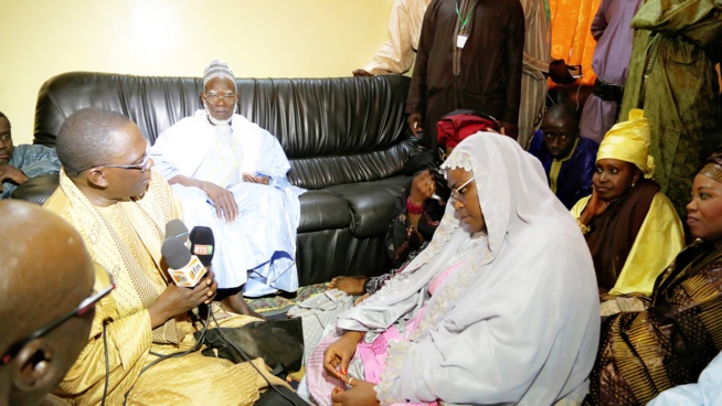 La Première Dame, Marième Faye Sall en visite à Prokhane avec la lionne de Kaolack Me Nafissatou Diop Cissé La Première Dame, Marième Faye Sall en visite à Prokhane avec la lionne de Kaolack Me Nafissatou Diop Cissé