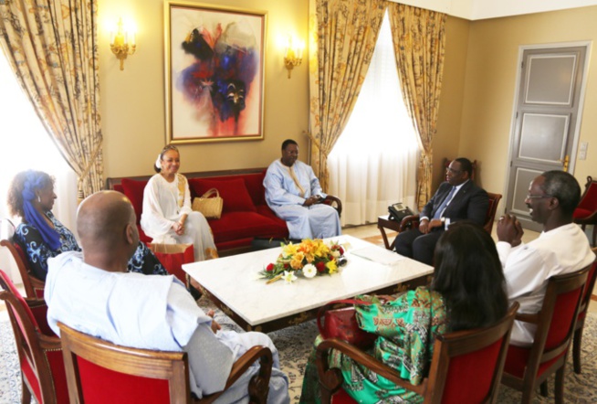 Pedro, Habib, Fabienne et Yacine: Les enfants de Abdou Diouf reçus par Macky Sall Pedro, Habib, Fabienne et Yacine: Les enfants de Abdou Diouf reçus par Macky Sall
