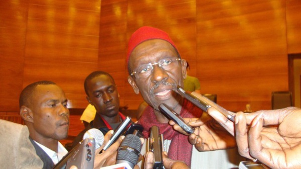 Doudou Wade sur le verdict du procès de Karim : "Que Macky sache que nous serons comme le loup qui attaquera tous les agneaux" Doudou Wade sur le verdict du procès de Karim : "Que Macky sache que nous serons comme le loup qui attaquera tous les agneaux"