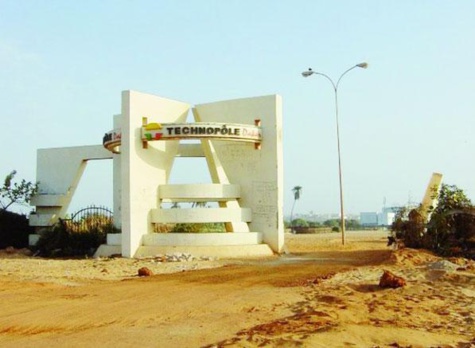 Construction de l'arène nationale au technopole : Menace sur la connectivité dans tout le Sénégal Construction de l'arène nationale au technopole : Menace sur la connectivité dans tout le Sénégal