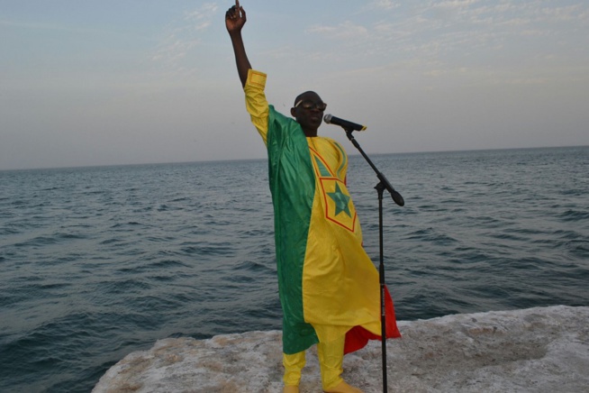 Avant goût des images de la nouvelle vidéo de Pape Diouf: "Dou Dagne". Regardez