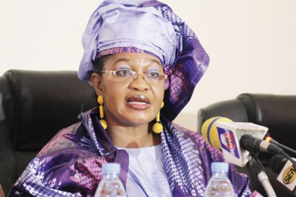 Aida Mbodj dans Pile ou Face: "Karim Wade n'est pas candidat...." Aida Mbodj dans Pile ou Face: "Karim Wade n'est pas candidat...."