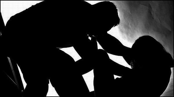 Accusé d'avoir violé l'épouse de l'imam, le maitre coranique s'explique: "Je perds la raison quand je vois une femme..." Accusé d'avoir violé l'épouse de l'imam, le maitre coranique s'explique: "Je perds la raison quand je vois une femme..."