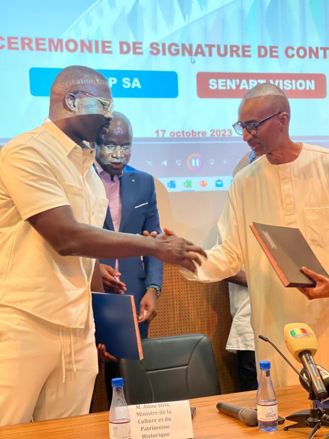 2e éditions Cérémonie de signature des 50 ans du Hip Hop dans le du TAARU RAP GALSEN avec SEN ART VISION. 2e éditions Cérémonie de signature des 50 ans du Hip Hop dans le du TAARU RAP GALSEN avec SEN ART VISION.