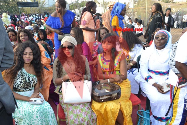 Les premières images: Serigne Modou Kara lance le slogan "KARA CARIM" Les premières images: Serigne Modou Kara lance le slogan "KARA CARIM"