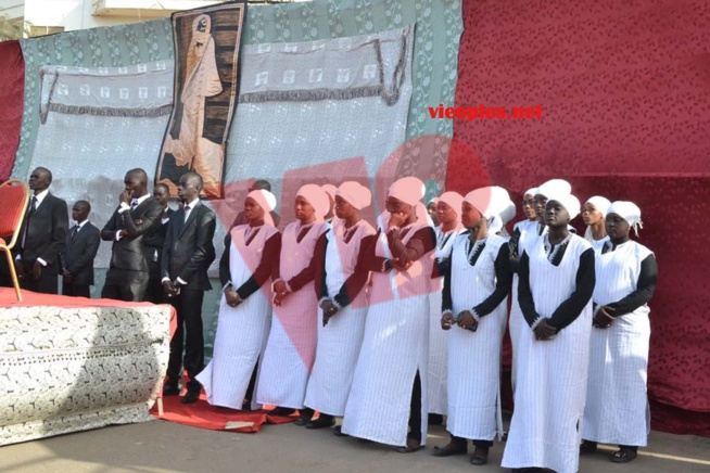Les premières images: Serigne Modou Kara lance le slogan "KARA CARIM" Les premières images: Serigne Modou Kara lance le slogan "KARA CARIM"