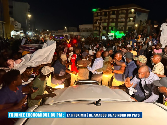 Le Premier Ministre Amadou BA a été accueilli par une foule enthousiaste à son arrivée à Saint Louis . Le Premier Ministre Amadou BA a été accueilli par une foule enthousiaste à son arrivée à Saint Louis .
