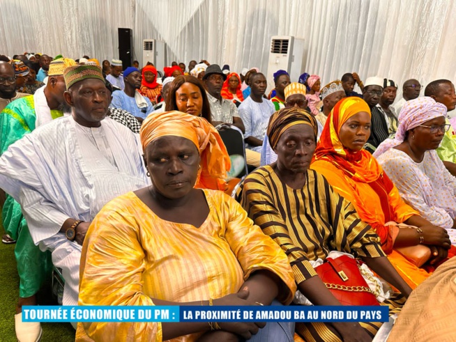 Le Premier Ministre Amadou BA a été accueilli par une foule enthousiaste à son arrivée à Saint Louis . Le Premier Ministre Amadou BA a été accueilli par une foule enthousiaste à son arrivée à Saint Louis .