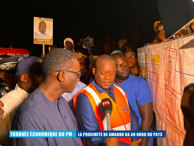 Le Premier Ministre Amadou BA a été accueilli par une foule enthousiaste à son arrivée à Saint Louis . Le Premier Ministre Amadou BA a été accueilli par une foule enthousiaste à son arrivée à Saint Louis .