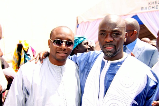 Quand Fafa Dieng et Cheikh Yerim baptisent leur fils c'est le rendez-vous des autorités, vip et stars qui défilent. Regardez Quand Fafa Dieng et Cheikh Yerim baptisent leur fils c'est le rendez-vous des autorités, vip et stars qui défilent. Regardez