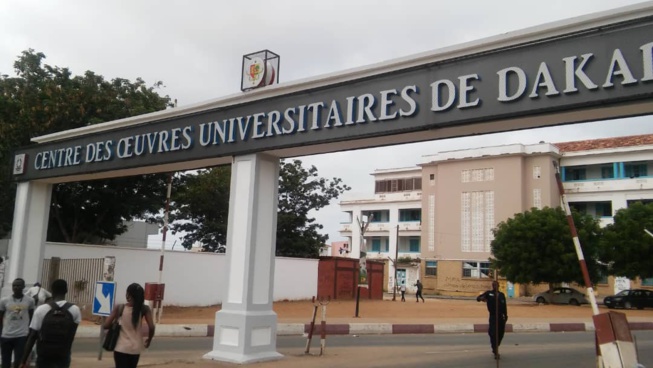 UCAD: La Police Empêche La Tenue De La Conférence De Presse Des Étudiants UCAD: La Police Empêche La Tenue De La Conférence De Presse Des Étudiants