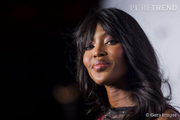 Naomi Campbell, décolleté à tomber pour la tigresse de 44 ans