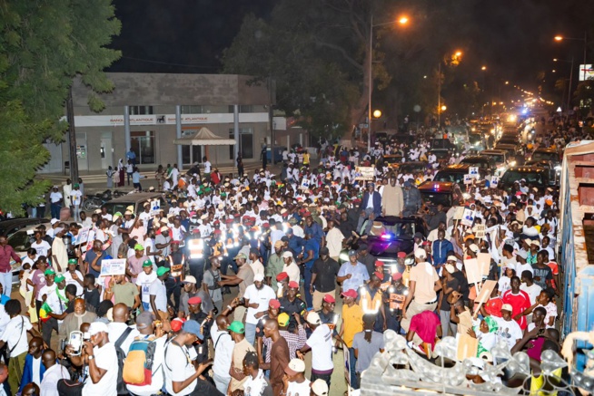 Tournée économique : Le PM Amadou BA accueilli dans la ferveur à Thiès Tournée économique : Le PM Amadou BA accueilli dans la ferveur à Thiès