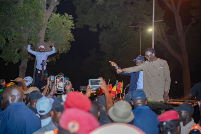 Tournée économique : Le PM Amadou BA accueilli dans la ferveur à Thiès Tournée économique : Le PM Amadou BA accueilli dans la ferveur à Thiès