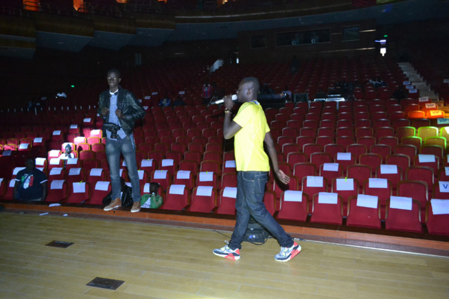 Quelques heures avant le "grand bégué" au grand théâtre qui se jouera à guichet fermé avec Pape Diouf dans les derniers reglages