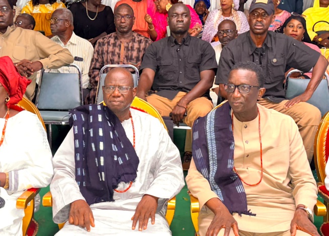 AMADOU BA À FANDÈNE, LE DOIGT LEVÉ COMME UNE VICTOIRE AU PREMIER TOUR AMADOU BA À FANDÈNE, LE DOIGT LEVÉ COMME UNE VICTOIRE AU PREMIER TOUR