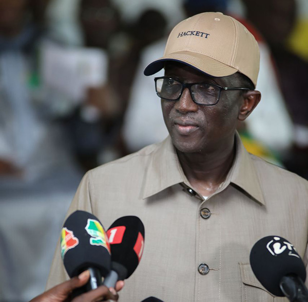Amadou Ba à Fandène: Le doigt levé comme une victoire au premier tour Amadou Ba à Fandène: Le doigt levé comme une victoire au premier tour