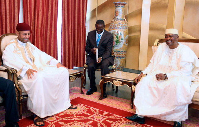 POURQUOI L'ANCIEN PRÉSIDENT TOUMANI TOURÉ ÉTAIT À LA DIC POURQUOI L'ANCIEN PRÉSIDENT TOUMANI TOURÉ ÉTAIT À LA DIC