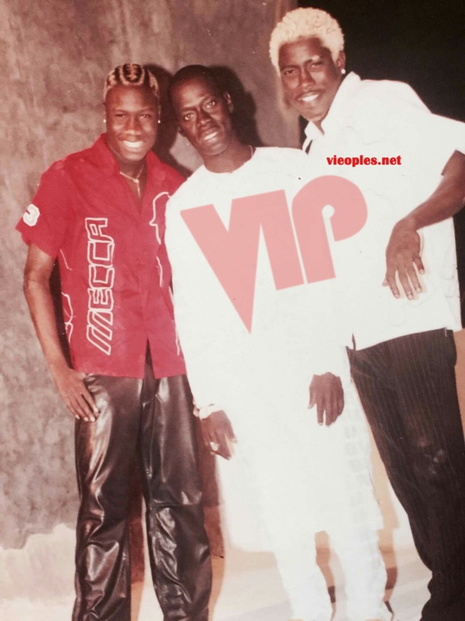 Souvenir: Feu Ndongo lo en compagnie de quelques célébrités d'aujourd'hui. Regardez Souvenir: Feu Ndongo lo en compagnie de quelques célébrités d'aujourd'hui. Regardez