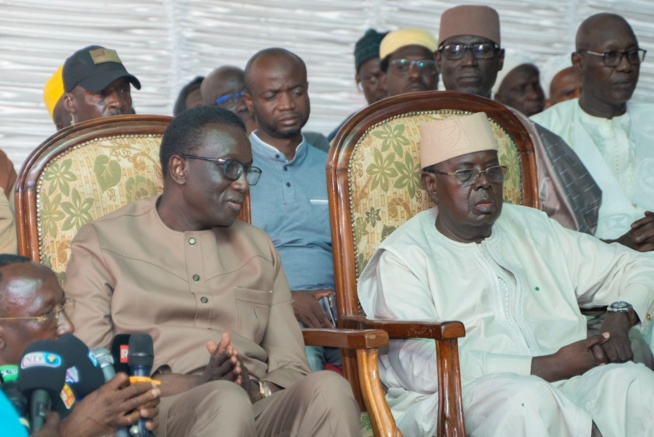 Pire : Le Khalife vante les réalisations du Président Macky SALL et prie pour le PM Amadou BA Pire : Le Khalife vante les réalisations du Président Macky SALL et prie pour le PM Amadou BA