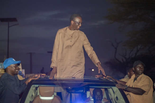 Tivaouane a réservé un accueil populaire au Premier Ministre Amadou Ba. Tivaouane a réservé un accueil populaire au Premier Ministre Amadou Ba.