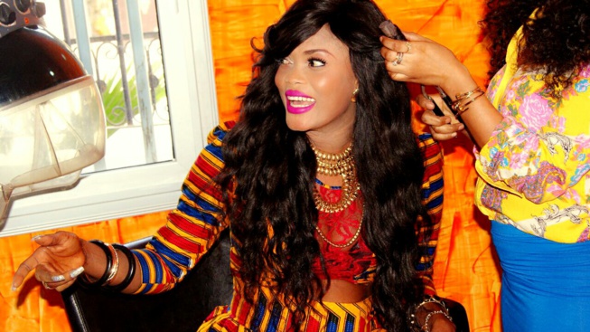 Avant - premiére en images de la nouvelle vidéo "Gueum Sa Bopp" de la rappeuse Dess Major. Regardez Avant - premiére en images de la nouvelle vidéo "Gueum Sa Bopp" de la rappeuse Dess Major. Regardez