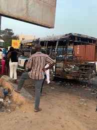 Bus Attaqué Au Cocktail Molotov : Révélations Sur Le Fugitif (Présumé) Arrêté Au USA Bus Attaqué Au Cocktail Molotov : Révélations Sur Le Fugitif (Présumé) Arrêté Au USA