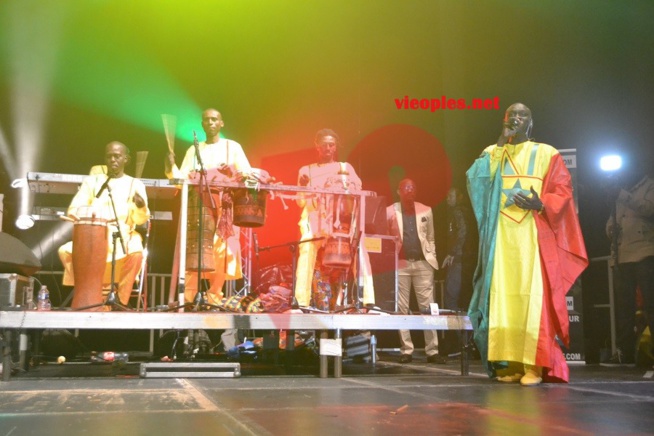 20 Photos: A guichet fermé: Pape Diouf réussit son pari devant 8000 téléspectateurs au Dock de Pullman. 20 Photos: A guichet fermé: Pape Diouf réussit son pari devant 8000 téléspectateurs au Dock de Pullman.