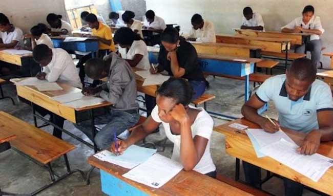 Grève du SAEMSS et du CUSEMS : Le mouvement national des enseignants républicains, prend le contre-pied des grévistes Grève du SAEMSS et du CUSEMS : Le mouvement national des enseignants républicains, prend le contre-pied des grévistes