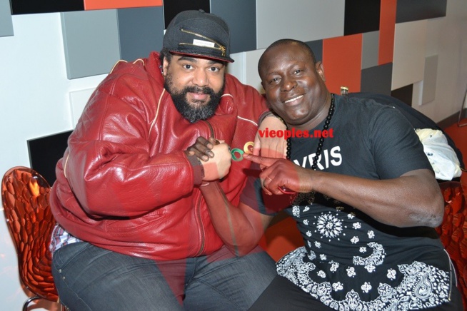 Regardez les coulisses du "grand bégué" au Dock de Pullman ce 04 avril 2015 à Paris. Regardez les coulisses du "grand bégué" au Dock de Pullman ce 04 avril 2015 à Paris.