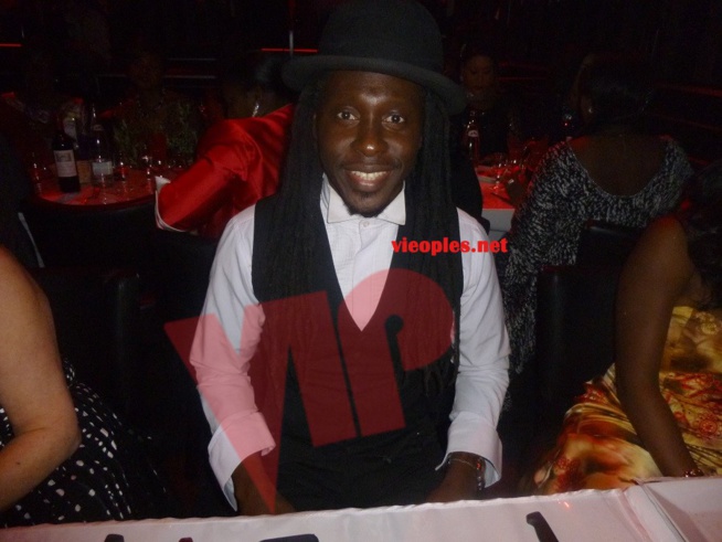 Les images de la veille de l'indépendance du Sénégal au Pau Brasil sur l'Arc de Triomphe à Paris: Une soirée de gala chic et glamour. Les images de la veille de l'indépendance du Sénégal au Pau Brasil sur l'Arc de Triomphe à Paris: Une soirée de gala chic et glamour.