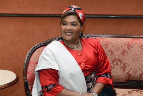 Dans nos murs depuis une semaine : Que fait Chantal Compaoré à Dakar ? Dans nos murs depuis une semaine : Que fait Chantal Compaoré à Dakar ?