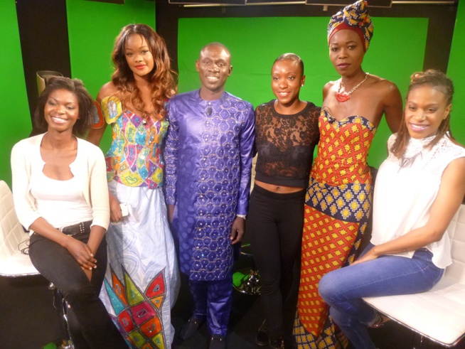 Pape Diouf invitéde l'émission Tantine Matinal sur la Télé Sud avec la championne du monde de 100 m Veronique Mang.Regardez Pape Diouf invitéde l'émission Tantine Matinal sur la Télé Sud avec la championne du monde de 100 m Veronique Mang.Regardez