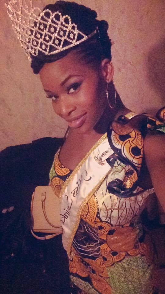 Bouly Soumaré Pdt de la commission Miss Soninké Paris s'éclate avec Mbaye Dieye; Bouly Soumaré Pdt de la commission Miss Soninké Paris s'éclate avec Mbaye Dieye;