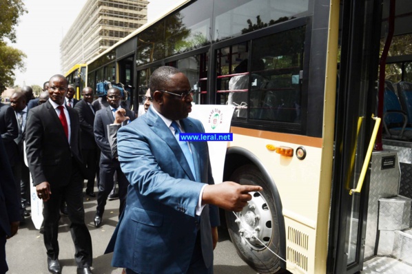 Arrêtez ces énergumènes, Monsieur le Président ! - Par Johnson Mbengue Arrêtez ces énergumènes, Monsieur le Président ! - Par Johnson Mbengue