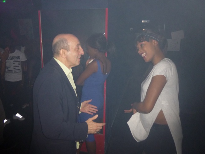 Le rendez-vous dominical de Paris, Adama Diagne et sa bande chauffent le Star Night. Regardez les images