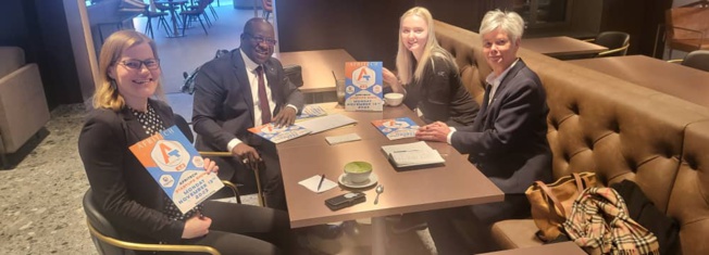 Le Président du Meds Mbagnick Diop à Helsinki AFRITECH son " bébé" au cœur des discussions pour un partenariat gagnant / gagnant. Le Président du Meds Mbagnick Diop à Helsinki AFRITECH son " bébé" au cœur des discussions pour un partenariat gagnant / gagnant.