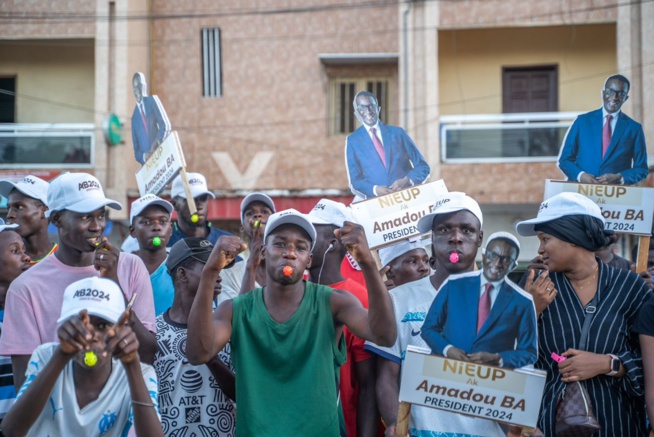 EN IMAGES CÉRÉMONIE DE LANCEMENT DES TRAVAUX ROUTIERS AUX PARCELLES ASSAINIES EN IMAGES CÉRÉMONIE DE LANCEMENT DES TRAVAUX ROUTIERS AUX PARCELLES ASSAINIES