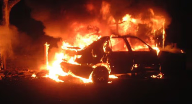 Incendie au parc de Petersen: Plus d’une cinquantaine de véhicules partis en fumée
