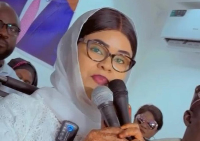 Kaolack: La fille du défunt Khalife de Médina Baye décide de soutenir Pape Mademba Bitèye Kaolack: La fille du défunt Khalife de Médina Baye décide de soutenir Pape Mademba Bitèye