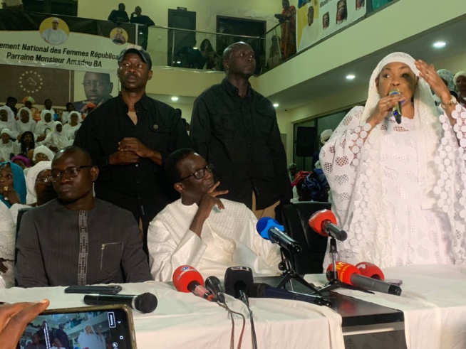 Anniversaire APR: Ndèye Saly DIOP DIENG et les femmes de l’APR collectent 111 000 parrains en faveur du Pm Amadou BA
