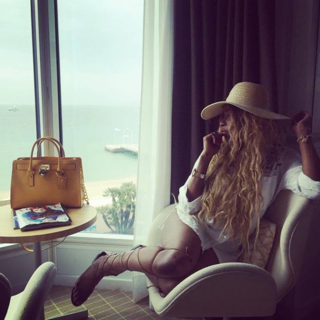 Nabou Dash se la joue star Nabou Dash se la joue star